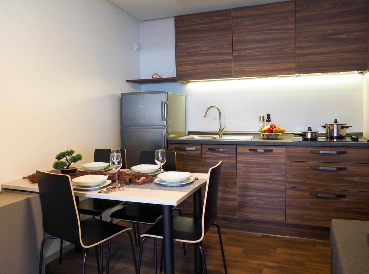 Lux Camp - Mobile Homes In Bi Village 파자나 외부 사진