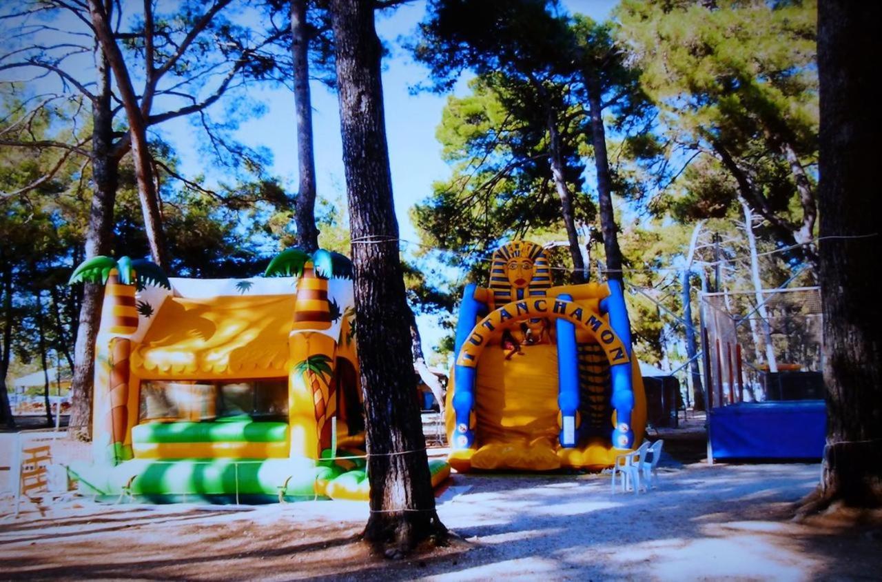 Lux Camp - Mobile Homes In Bi Village 파자나 외부 사진