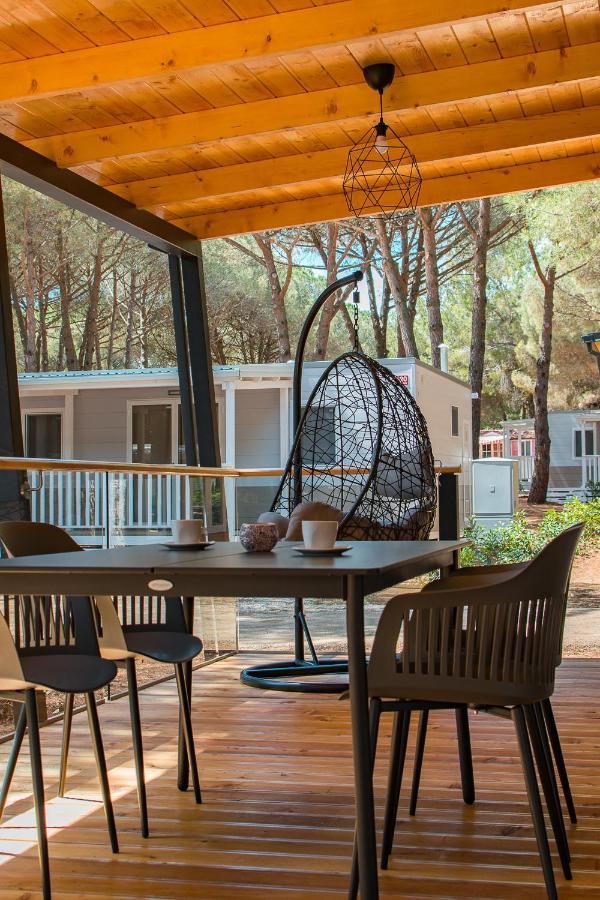 Lux Camp - Mobile Homes In Bi Village 파자나 외부 사진
